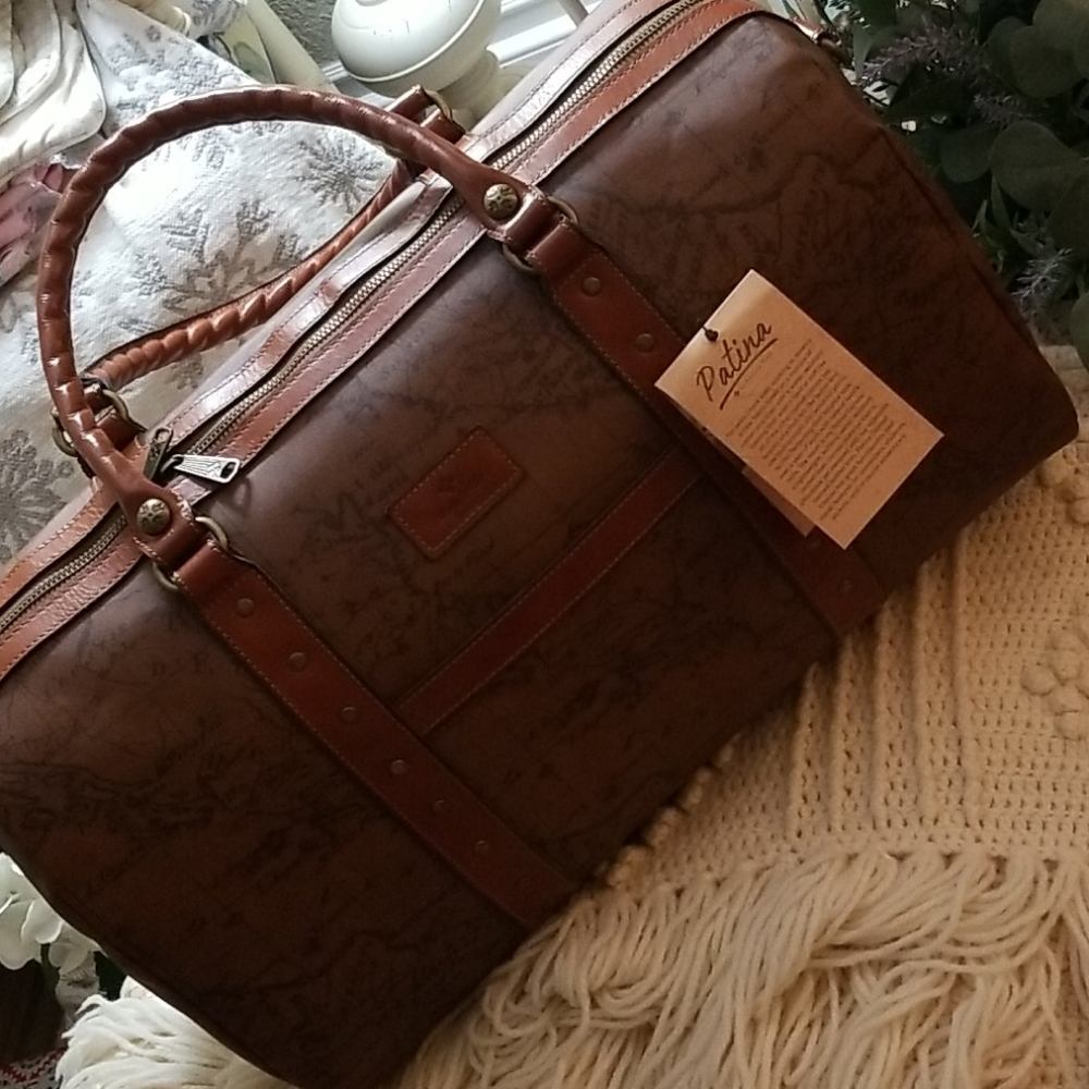 Patricia Nash Travel Bag in BLACK